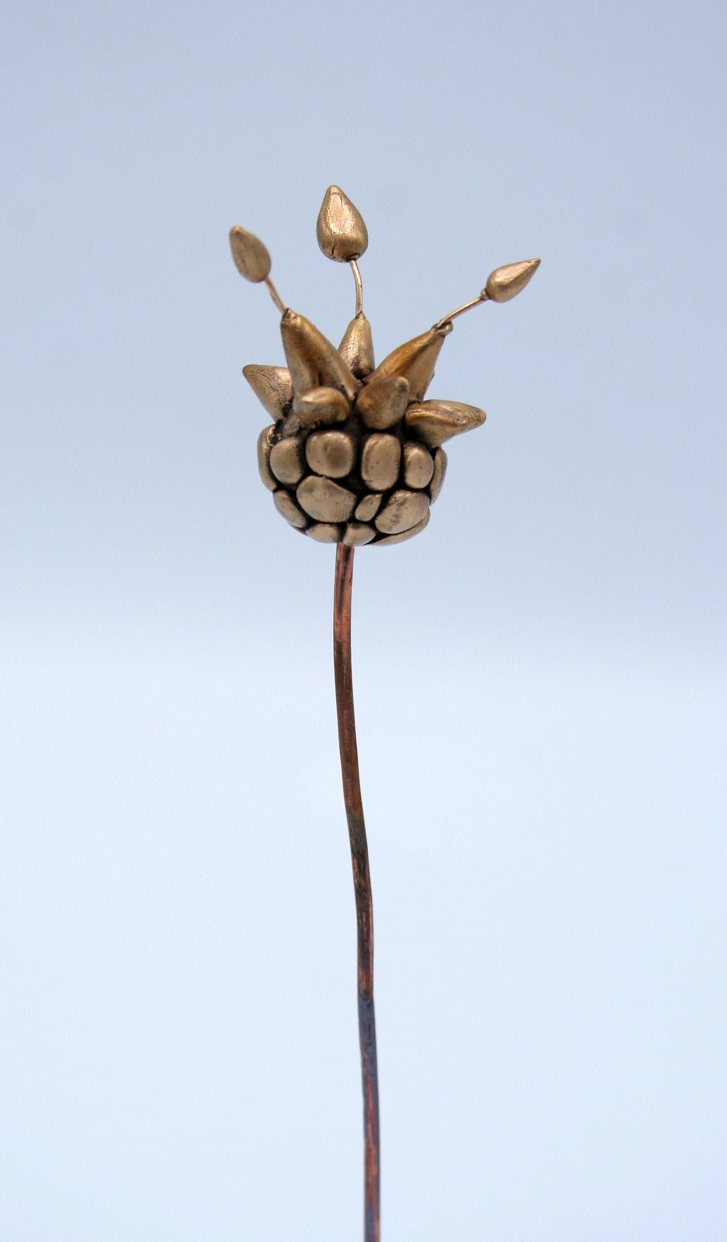 Les Botaniques - fleur en bronze "pollen"