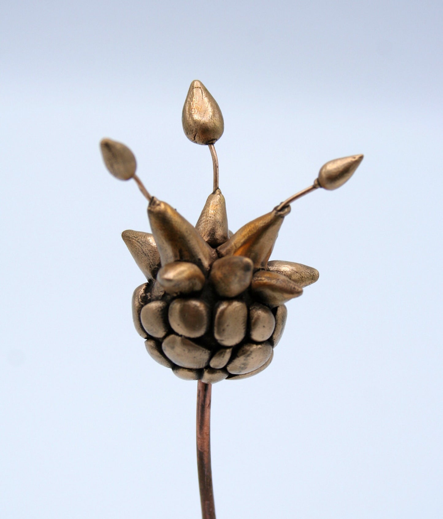 Les Botaniques - fleur en bronze "pollen"